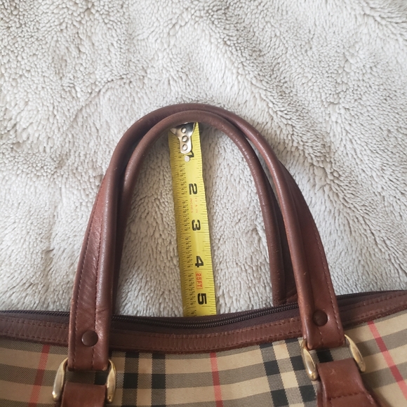 Burberrys Nova Check bag - Picture 15 of 15